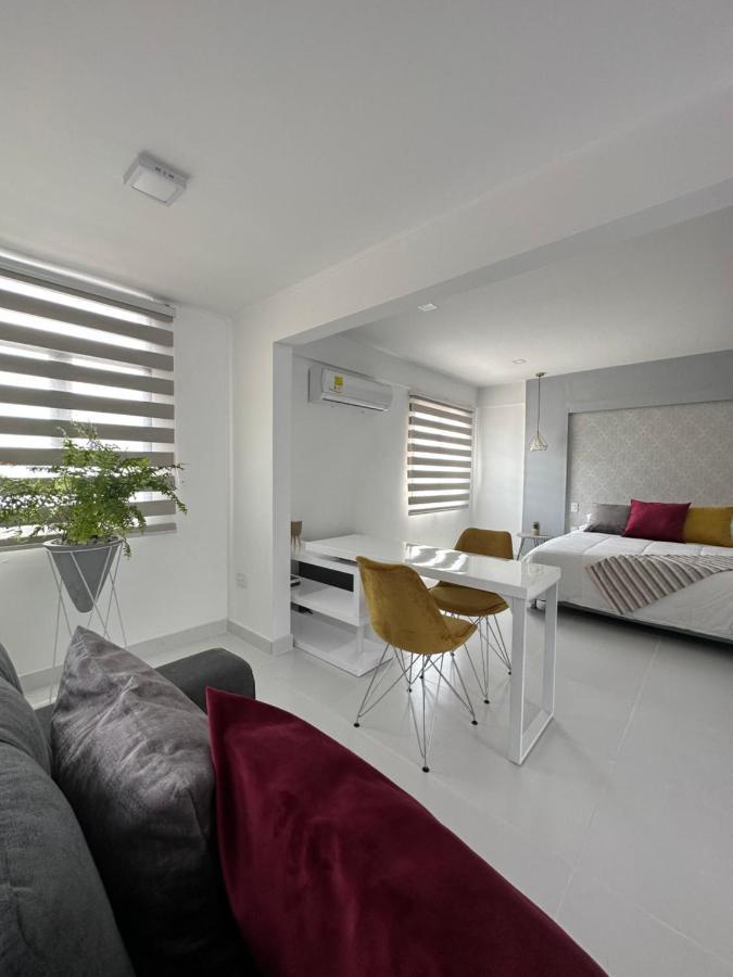 Apartasuites Mardini Картахена Экстерьер фото